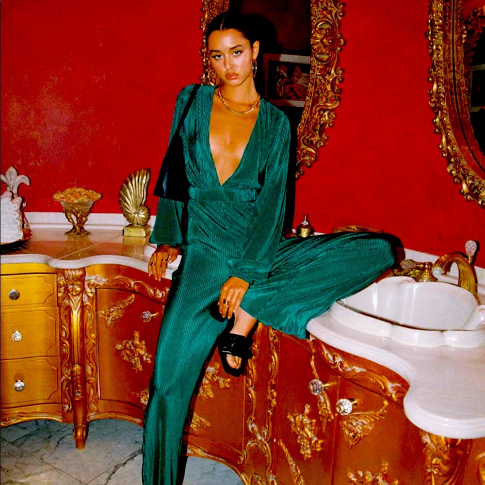 Emerald green jumpsuit, size 4, brand new by Princess Polly